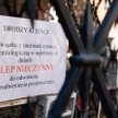 W efekcie epidemii wiele sklepów, zwłaszcza mniejszych, zamknęło podwoje. Pozostałym trudniej będzie