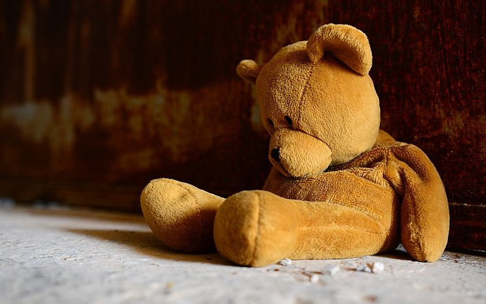 Kasacja Prokuratora Generalnego od zbyt niskiej kary dla matki i jej konkubenta za molestowanie dzieci