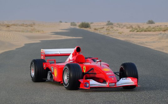 Miejsce 6: Ferrari F2001 F1 z 2001 roku - sprzedane za 18,393 mln dolarów, około 77,5 mln zł