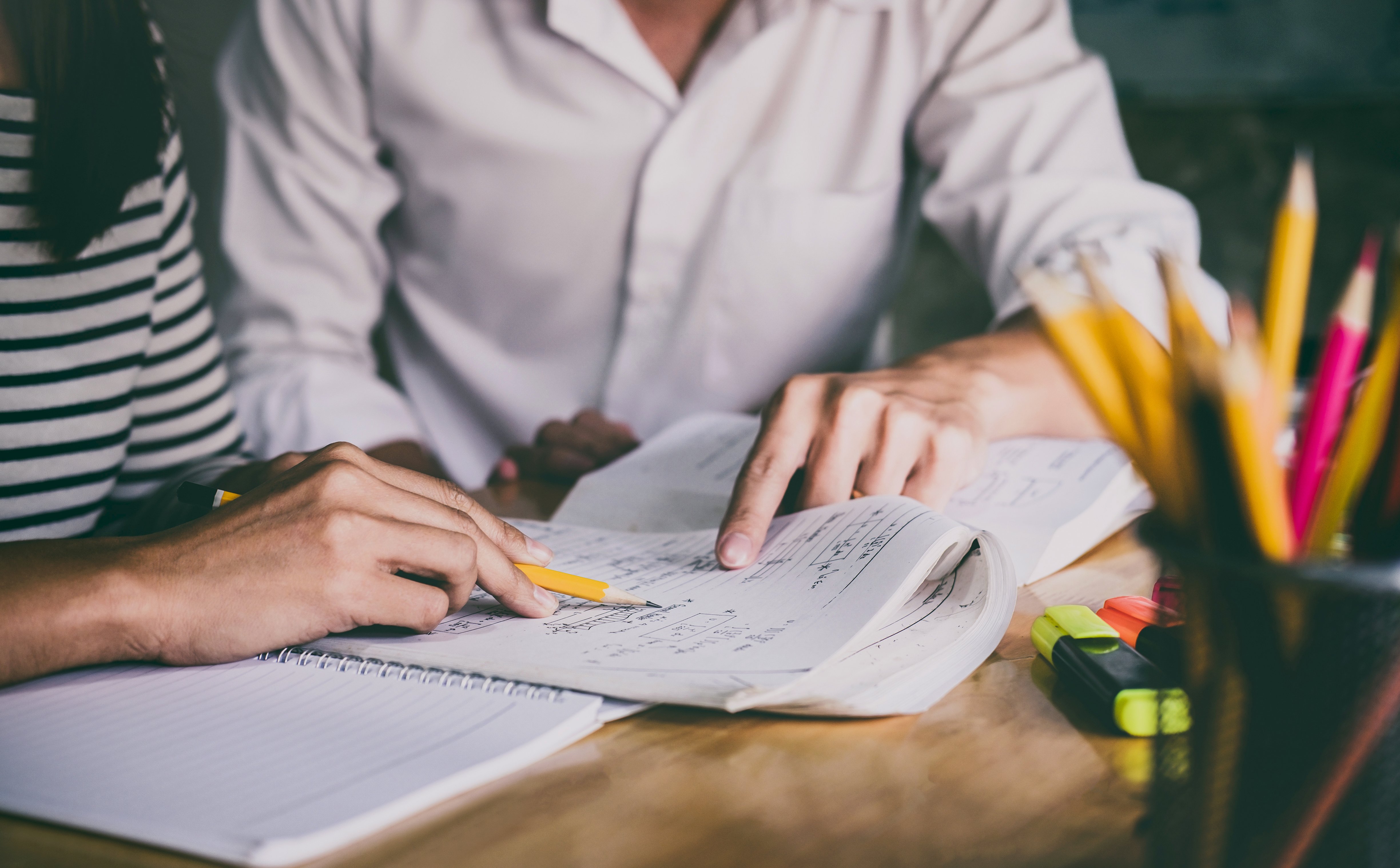 Korepetycje coraz droższe. Rodzice płacą już niemal 900 zł miesięcznie za dodatkowe lekcje