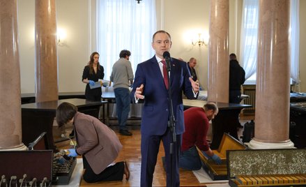 Okrągły stół stojący w pałacu prezydenckim zdemontowano