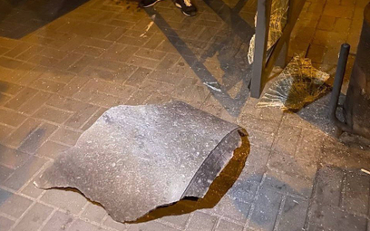 Szczątki jednej z rakiet Kindżał w Kijowie