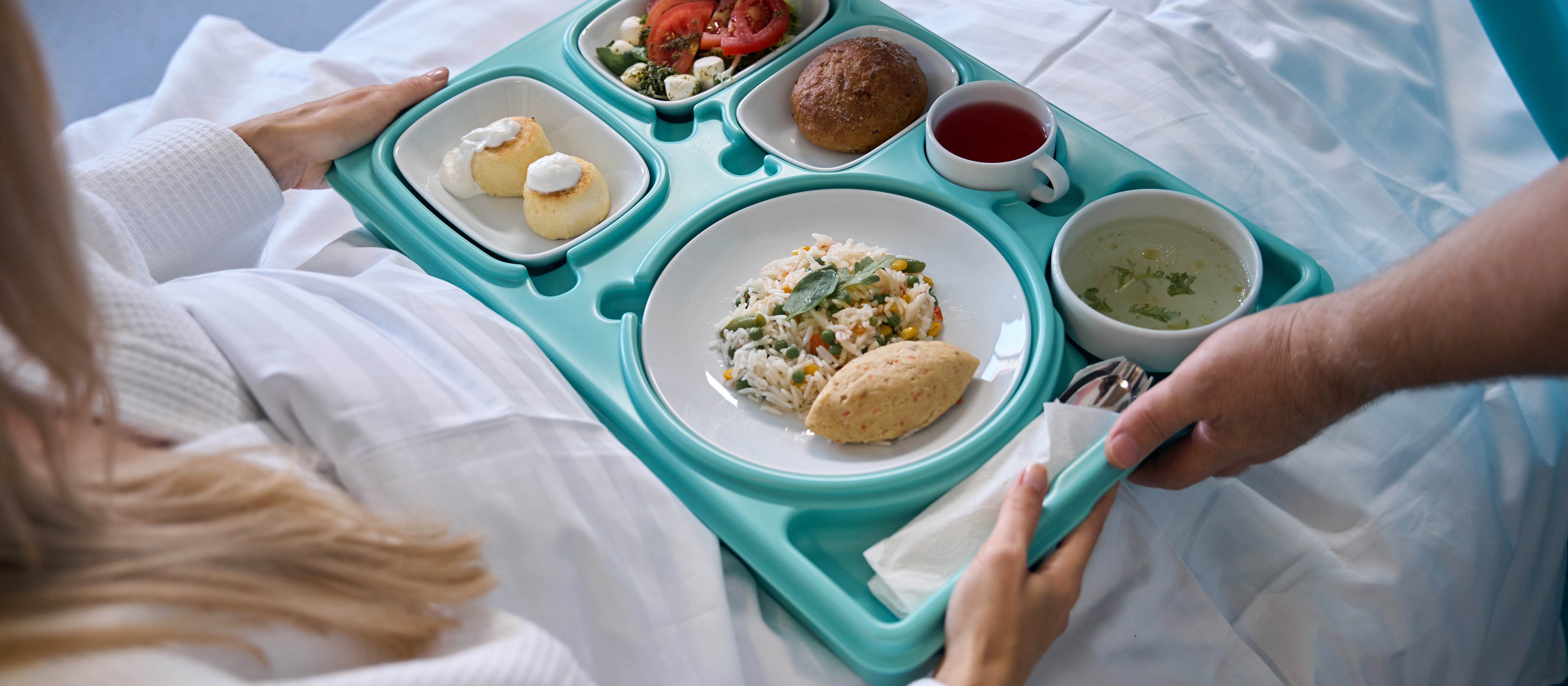 Szpital pokazał zdjęcia posiłków. Internauci nie szczędzili komentarzy