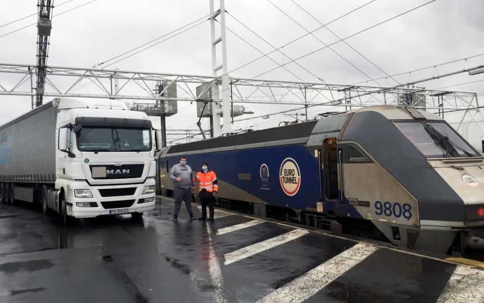 Przewoźnicy rozważają zaskarżenie rządu Francji za blokadę