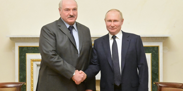 Łukaszenko też jedzie spotkać się z Putinem. Rozmowy w piątek na Kremlu