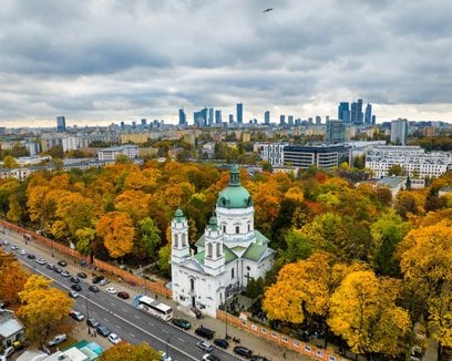 Najbliżej Starych Powązek (na zdjęciu) i Powązek Wojskowych dowiezie nas 1 i 2 listopada komunikacja