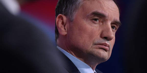 Co z paszportem Zbigniewa Ziobry? Jest decyzja wojewody