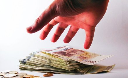 Obojętne jest, z jakiego źródła – konta czy kredytu – firma płaci pensje.