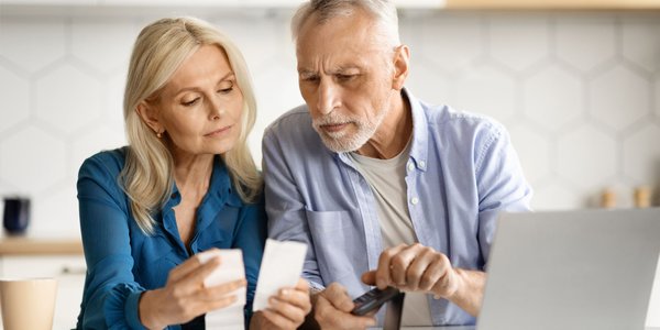 Niewielu Polaków chce pracować dłużej, niż musi. Jak to zmienić?