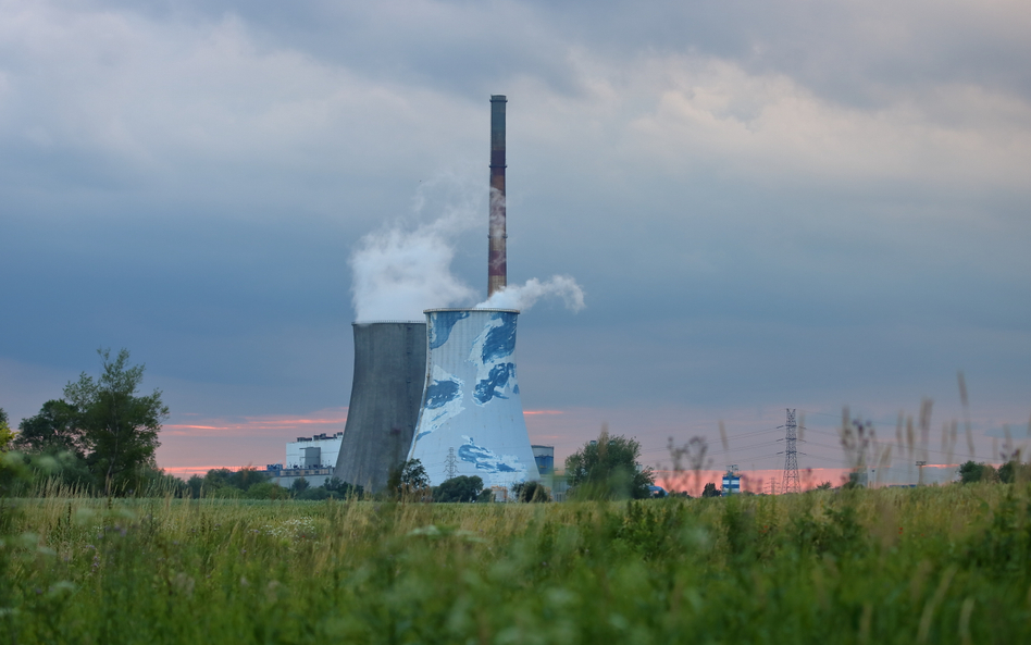 Polski budżet zainkasował już 100 mld zł ze sprzedaży uprawień do emisji CO₂. W niewielkim stopniu w