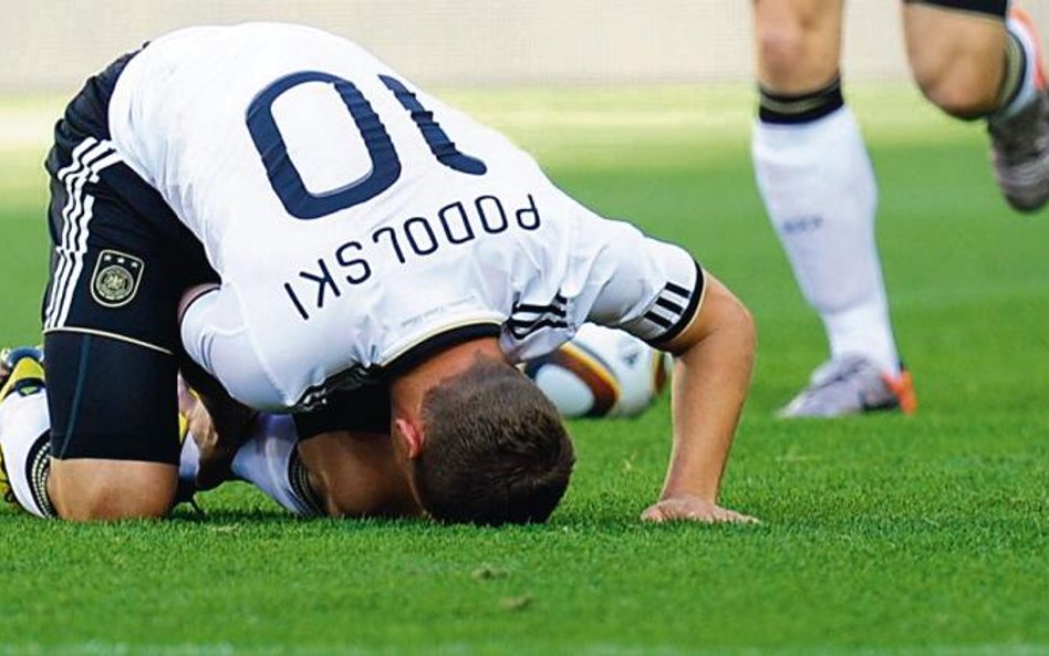 Lukas Podolski w meczu z Serbią nie wykorzystał rzutu karnego