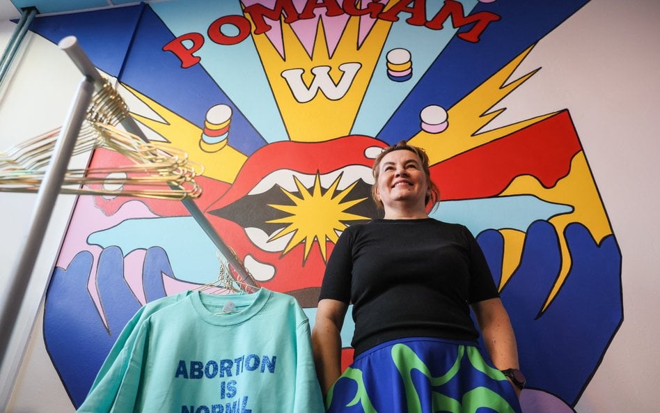 Aktywistka Aborcyjnego Dream Teamu Justyna Wydrzyńska podczas otwarcia przychodni Aborcyjnego Dream 