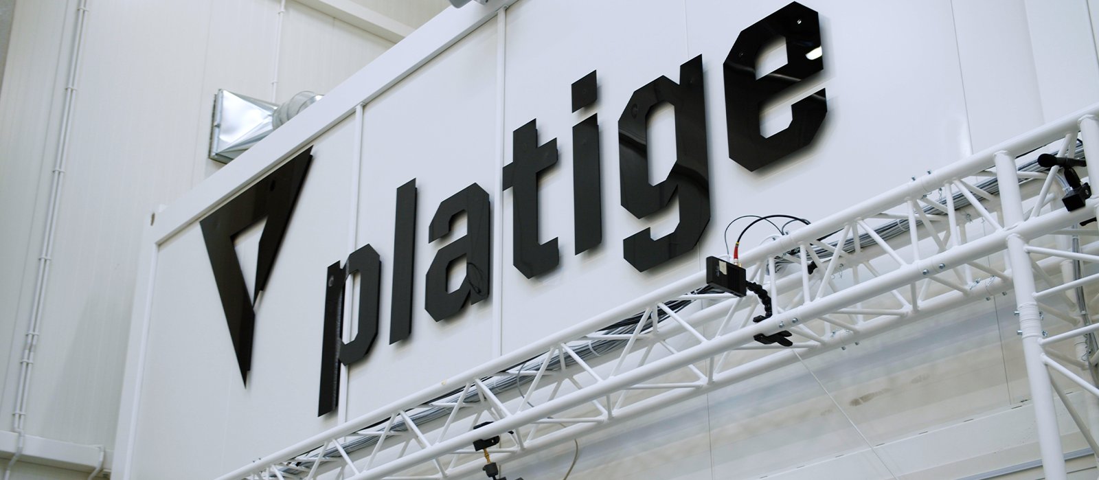 Platige Image zaskakuje. Akcje mocno w górę