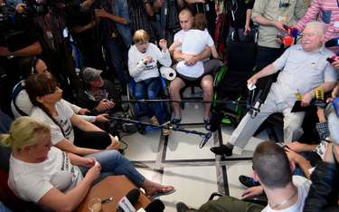 AP: Wałęsa na spotkaniu z niepełnosprawnymi krytykuje rząd