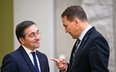 Jose Manuel Albares Bueno i Radosław Sikorski