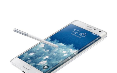 Jedna z wersji Galaxy S6 może być wyposażona w wygięty na krawędzi ekran - jak w modelu Note Edge