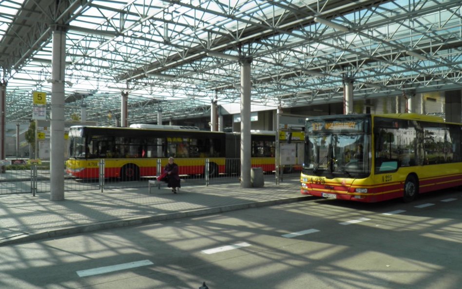 Zmiany na pętli Metro Młociny będą obowiązywały od 21 do 25 lipca