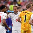 Napastnik angielskiej reprezentacji Harry Kane podczas przerwy na nawodnienie w trakcie meczu z Chor