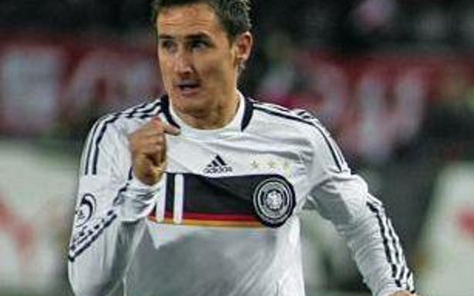 Miroslav Klose strzelił Finlandii trzy gole i uratował remis