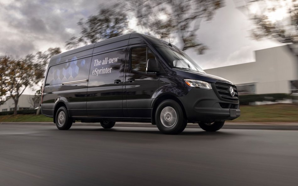 Mercedes eSprinter może pochwalić się wyjątkowo dużym zasięgiem na jednym ładowaniu