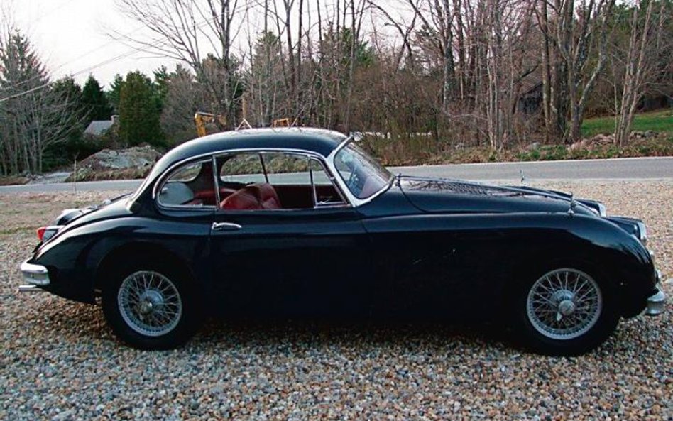 Jaguar XK 150 Coupe to rzadkość na polskim rynku. Samochód jest oferowany za stosunkowo niewielką kw