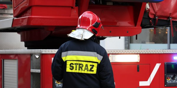 Wykolejenie pociągu towarowego pod Warszawą. Trwa akcja służb