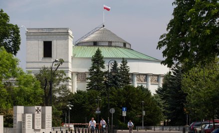 Sejm: Krucha przewaga na sali bolączką PiS