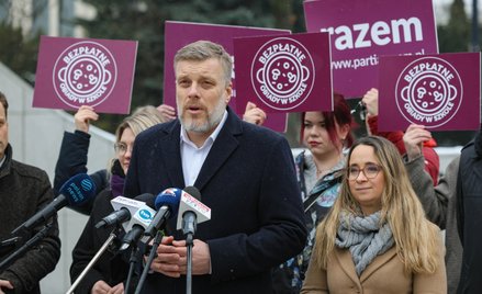 Współprzewodniczący partii Razem Adrian Zandberg (L) oraz przewodnicząca KP Razem Marcelina Zawisza 