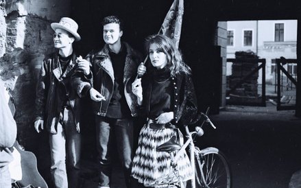 Publiczność na koncercie Krzysztofa „Kamana” Kłosowicza i Macieja Maleńczuka (w środku Jacek „Ponton