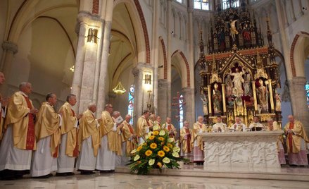 Franciszek odmładza polski Kościół