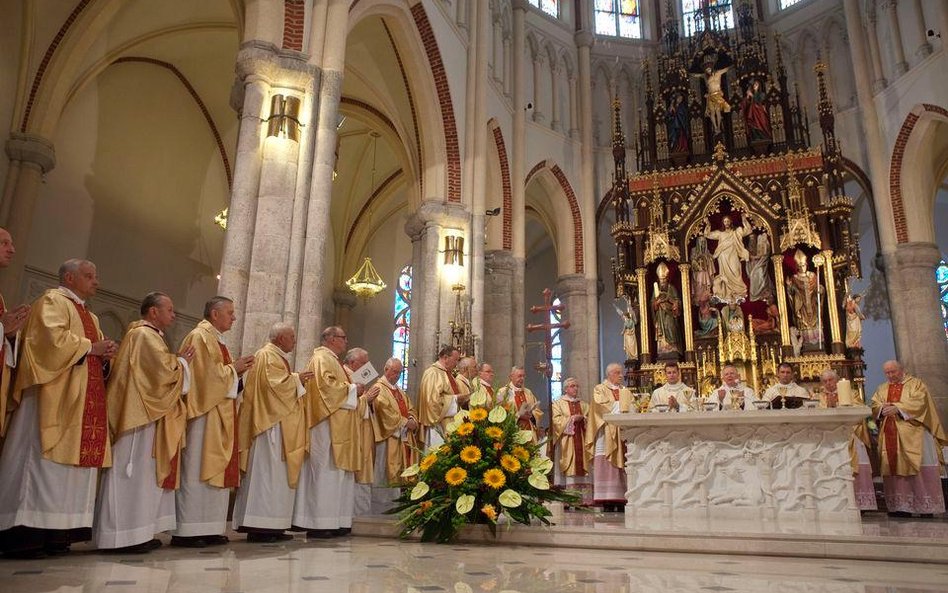 Franciszek odmładza polski Kościół