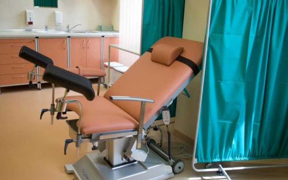 NFZ nie wyklucza, że szpitale mogły w 2012 r. wziąć pieniądze za 450 aborcji, których tak naprawdę n