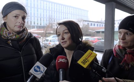 Nauczycielki: Małgorzata Rybak, Katarzyna Gwóźdź, Aleksandra Piotrowska podczas konferencji prasowej