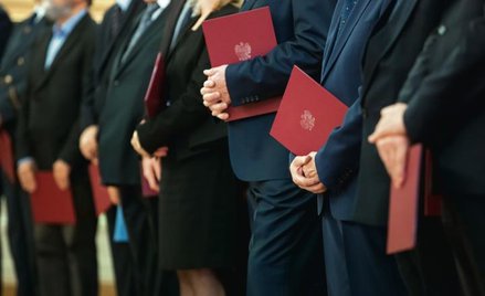 Czesław Bielecki: Urzędnicza pogarda