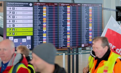 Strajku ostrzegawczy zorganizowany przez związek zawodowy Verdi na lotnisku Berlin-Brandenburg