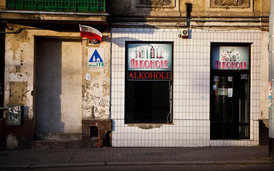 Sondaż: Czy już czas ograniczyć handel alkoholem w nocy