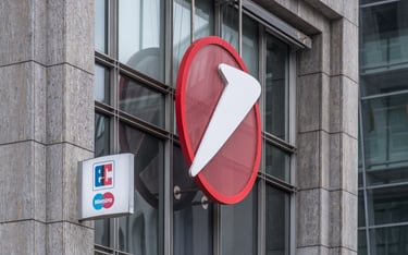 Agresywna strategia UniCredit