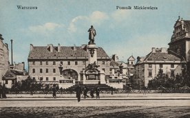 Władze carskie 1 maja 1897 wydały zezwolenie na „budowę pomnika na placu publicznym”