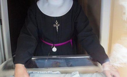 Siostry prowadzą w Polsce 21 "okien życia" m.in. przy ul. Hożej w Warszawie