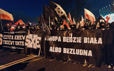 Faszystowskie hasła obecne były podczas Marszu Niepodległości w listopadzie 2017 r.