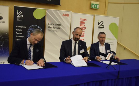 Od lewej: Marcin Rodek (FPS), Arkadiusz Kawa (Łukasiewicz-PIT), Bartłomiej Kras (Impact)