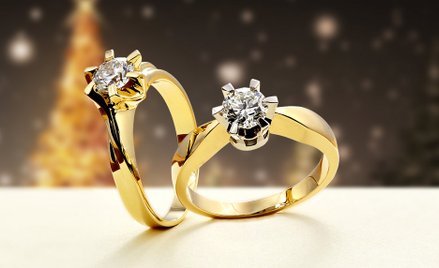 Zaręczyny: w tajemnicy czy otwarcie?