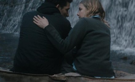 „Tajemnice Bridgend” próbują zgłębić autentyczne tragiczne wydarzenia