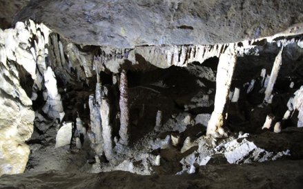 Jaskinie w Han-sur-Lesse w Belgii