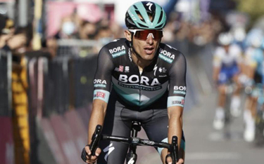Rafał Majka przed decydującymi górskimi etapami jest w Giro szósty, do lidera traci 3 minuty i 18 se