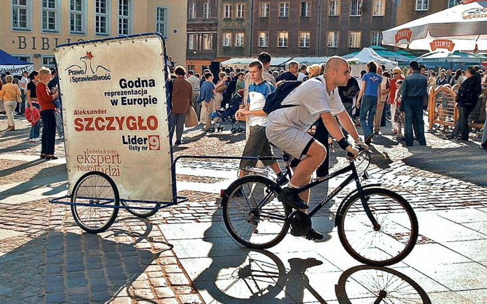 Cztery lata temu PiS wydało na kampanię do Parlamentu Europejskiego ponad 5 mln zł. Teraz partia Kac