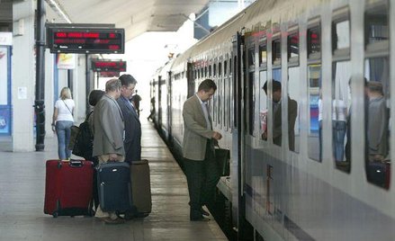 Notariusz płaci podatek od diety za delegację z Izby