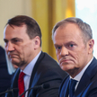 Radosław Sikorski i Donald Tusk podczas spotkania z prezydentem USA Joe Bidenem w Białym Domu w Wasz