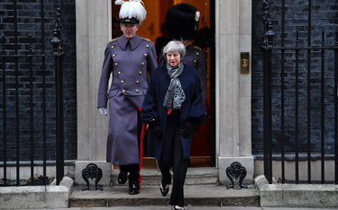 Theresa May ostrzega Izbę Gmin przed katastrofą