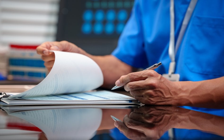 Firmy farmaceutyczne wiedzą, jak wpływać na lekarzy, by ci przepisywali produkowane przez nie leki